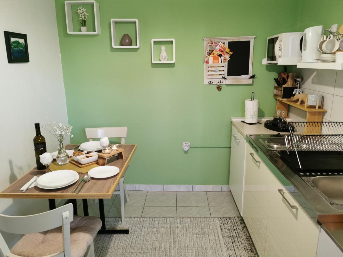 Studio Apartman Krosna Perusic Εξωτερικό φωτογραφία