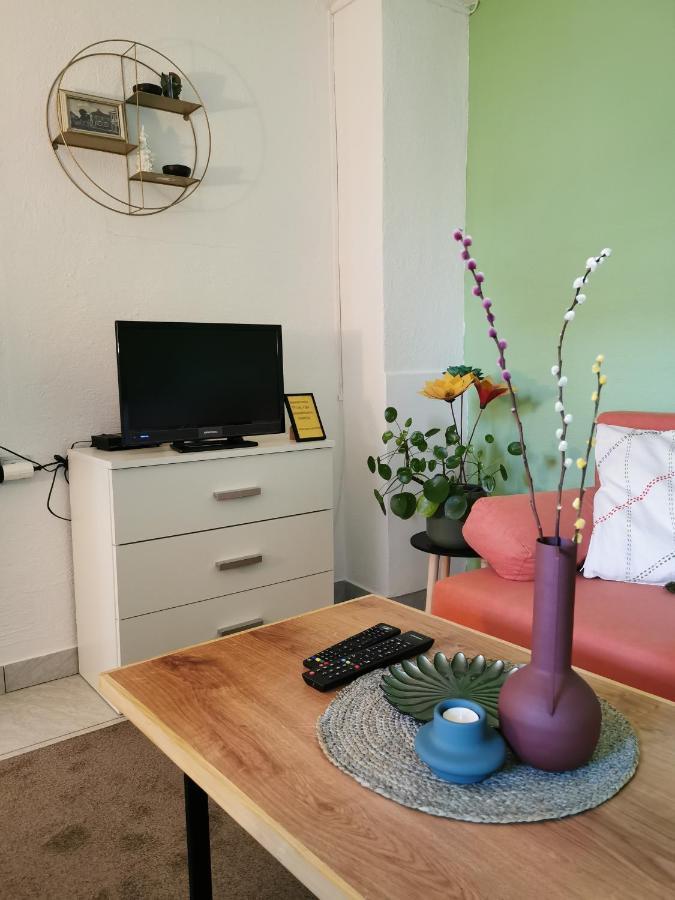 Studio Apartman Krosna Perusic Εξωτερικό φωτογραφία